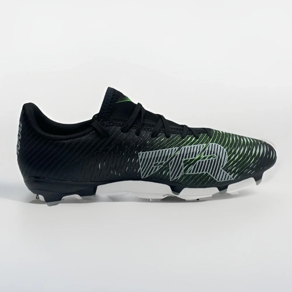 PUMA Soccer Cleats Men's Size 9.5 Black Green